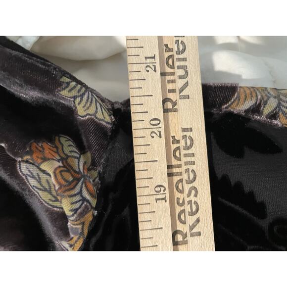 John Mark Boho Velvet Top Womens M Crushed Burnout Shirt Embroidered Dark Grunge - Picture 14 of 16